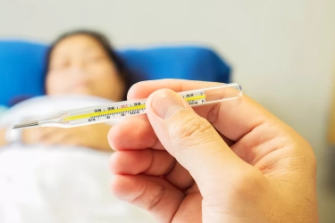 Wajib Tahu! Ini Dia 3 Kesalahan Pertolongan Pertama saat Demam yang Masih Sering Dilakukan