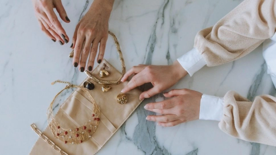 Tren Smart Luxury: Pasar Barang Mewah Bekas Semakin Diminati di Jakarta