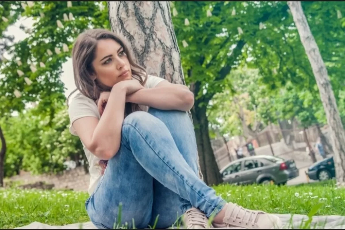 10 Kebiasaan yang Sering Muncul Saat Seseorang Terbiasa Tak Dihargai dalam Keluarganya, Menurut Psikologi