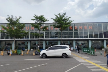 Naik Kereta Jarak Jauh dari Stasiun Pasar Senen? Begini Alurnya