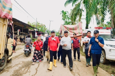 Sepekan di Lokasi Bencana Sumatera, Wamensos: Listrik Mati, Air Bersih Minim, BBM Menipis