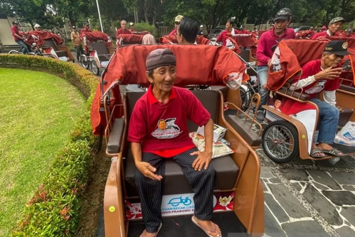 Becak Listrik Beroperasi di Cirebon, Antar Wisatawan ke Makam Sunan Gunung Jati dan Sentra Batik Trusmi