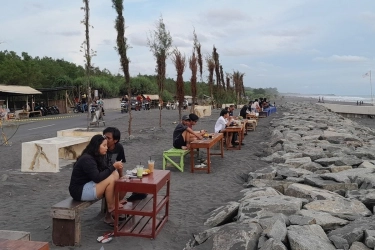 Wajah Baru Pantai Glagah–Congot Kulon Progo, Serasa di Bali