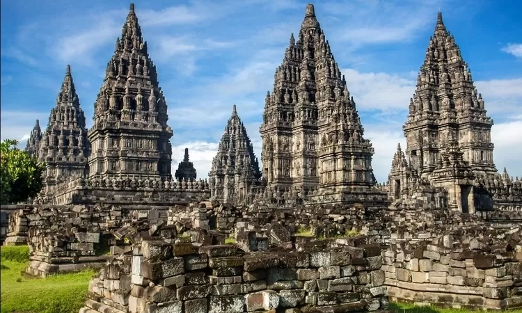 18 Wisata Budaya Pilihan Terbaik Libur Akhir Tahun
