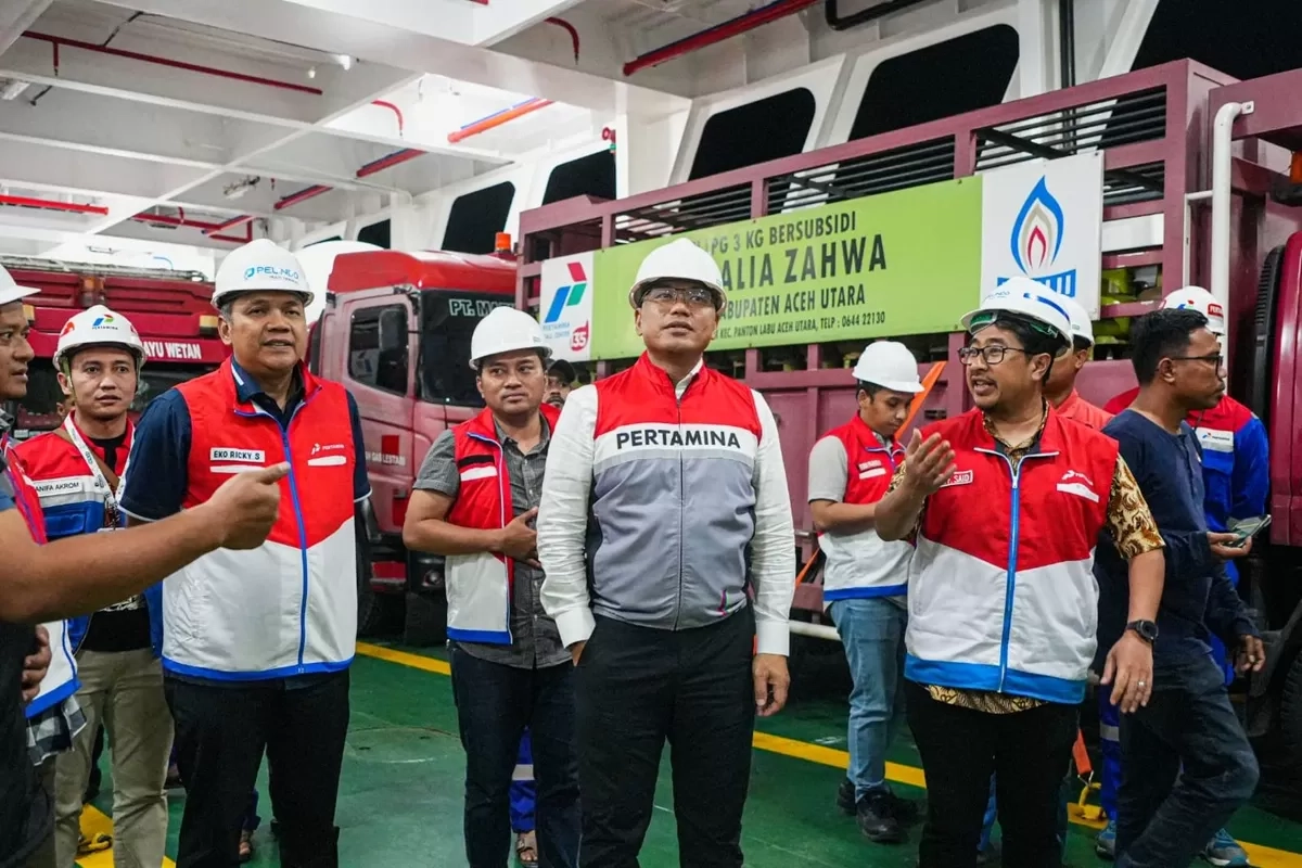 Prabowo Pimpin Rapat Darurat di Aceh, Pertamina Kerahkan Armada Energi untuk Pulihkan Sumatera