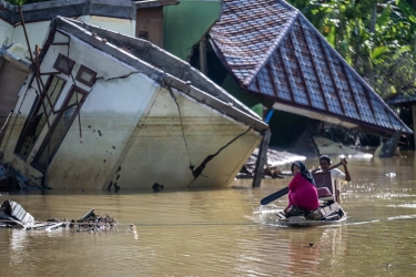 Apa Solusi Pemerintah untuk Warga yang Rumahnya Digulung Banjir Sumatera?