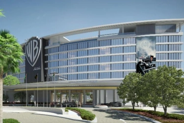 Berebut Warner Bros Discovery, Paramount Tantang Netflix
