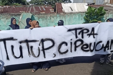 Duduk Perkara di Balik Desakan Penutupan TPA Cipeucang