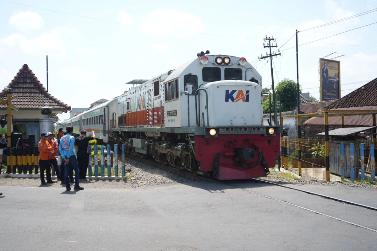 KAI Properti Tegaskan Aturan Prioritas Kereta di Perlintasan Sebidang