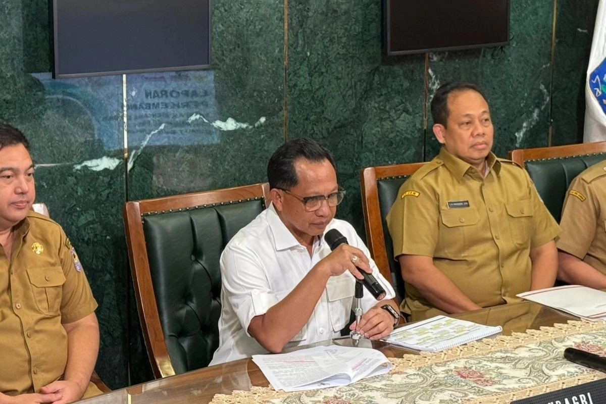 Mendagri Ungkap Isi Teleponnya dengan Bupati Aceh Selatan yang Umrah Tanpa Izin