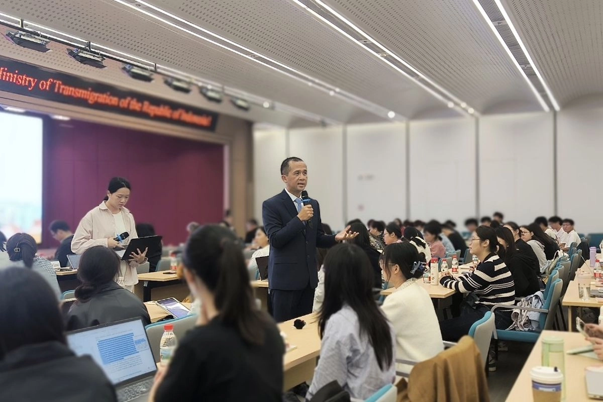 Pemerintah Indonesia Ajak Mahasiswa China Ikut Bangun Kawasan Transmigrasi Papua