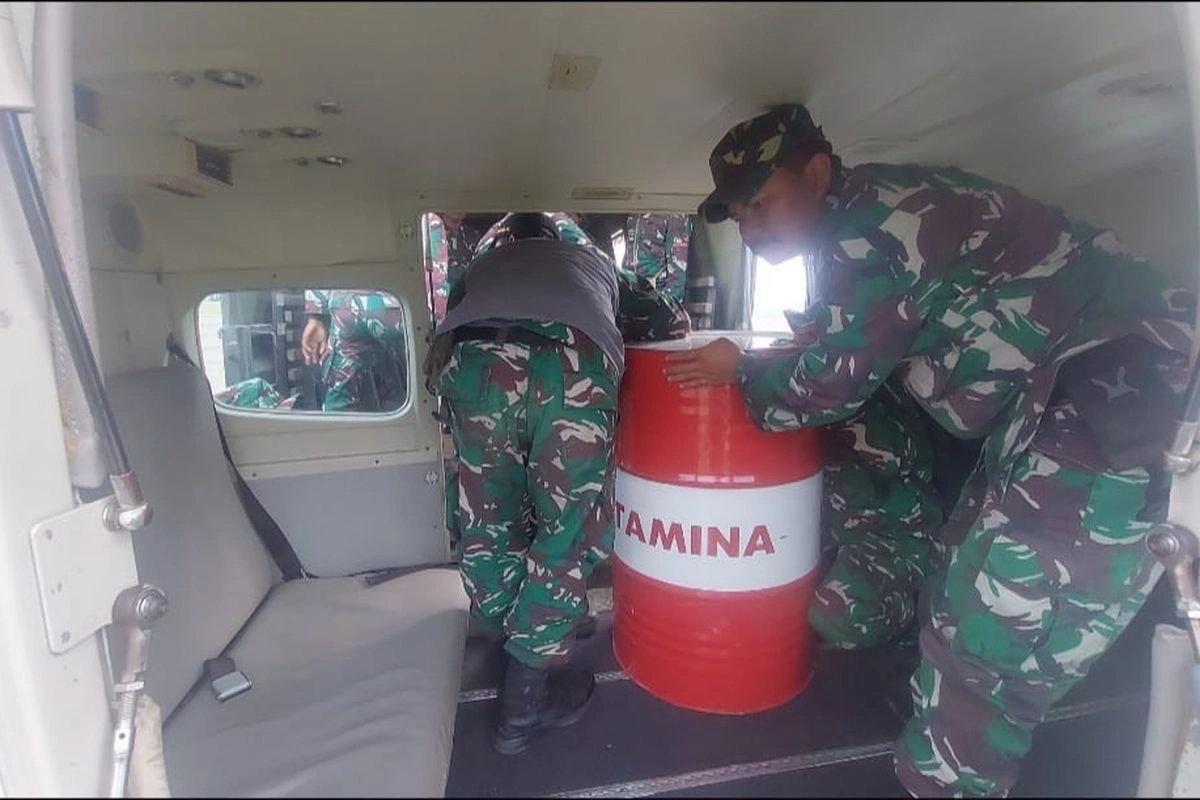 Pertamina Kirim BBM dan LPG via Udara ke Bener Meriah Aceh