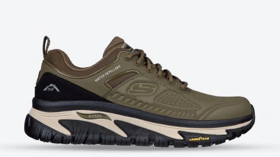 5 Rekomendasi Sepatu Skechers untuk Kaki Lebar: Tidak Sempit dan Nyaman Jalan Lama-Lama