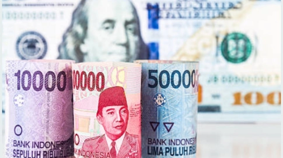 Investor Masih Wait and See, Bikin Rupiah Masih Loyo Bertemu Dolar Amerika