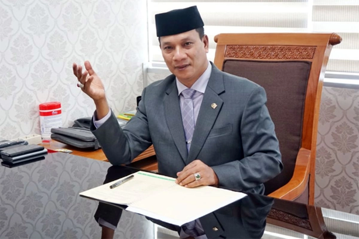 Anggota DPR Aceh Bantah Klaim Pemulihan Listrik 97 Persen, Desak Menteri ESDM Percepat Penanganan
