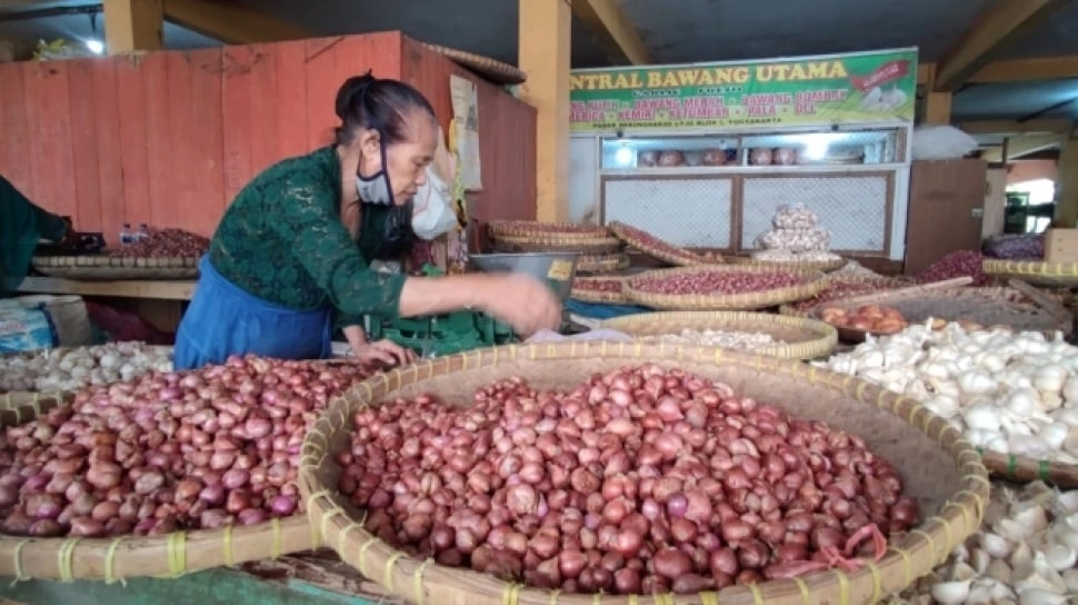 Harga Bawang dan Kebutuhan Dapur Naik, Minyak Goreng Tembus Rp22 Ribu per Liter