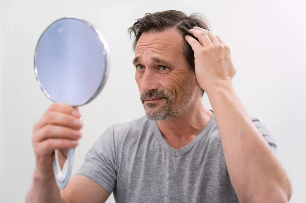 Mengenal Hormon DHT, Biang Keladi Biologis di Balik Masalah Kerontokan Rambut Pria dan Wanita