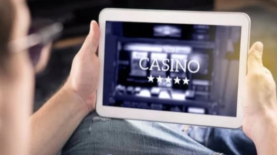 Waduh, OJK Temukan 39.392 Rekening Terhubung Judi Online!