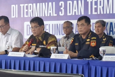 Puji Pegawai Bea Cukai, Purbaya: Pintar-pintar, Tapi Harus Digebuk-gebuk Dulu
