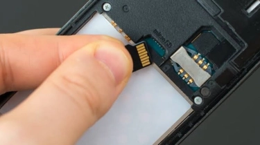 7 Rekomendasi Memori HP MicroSD Card Terbaik, Kecepatan Baca Super Ngebut Anti Lemot