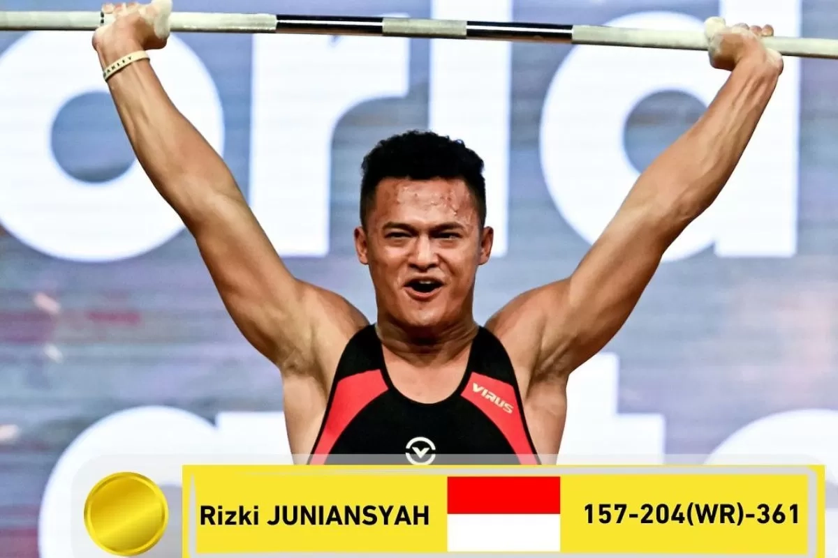 Pertajam Rekor Dunia, Lifter Rizki Juniansyah Sumbang Emas ke-50 Indonesia di SEA Games 2025!
