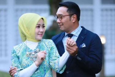 Menengok Lagi Perjalanan Cinta Atalia Praratya dan Ridwan Kamil