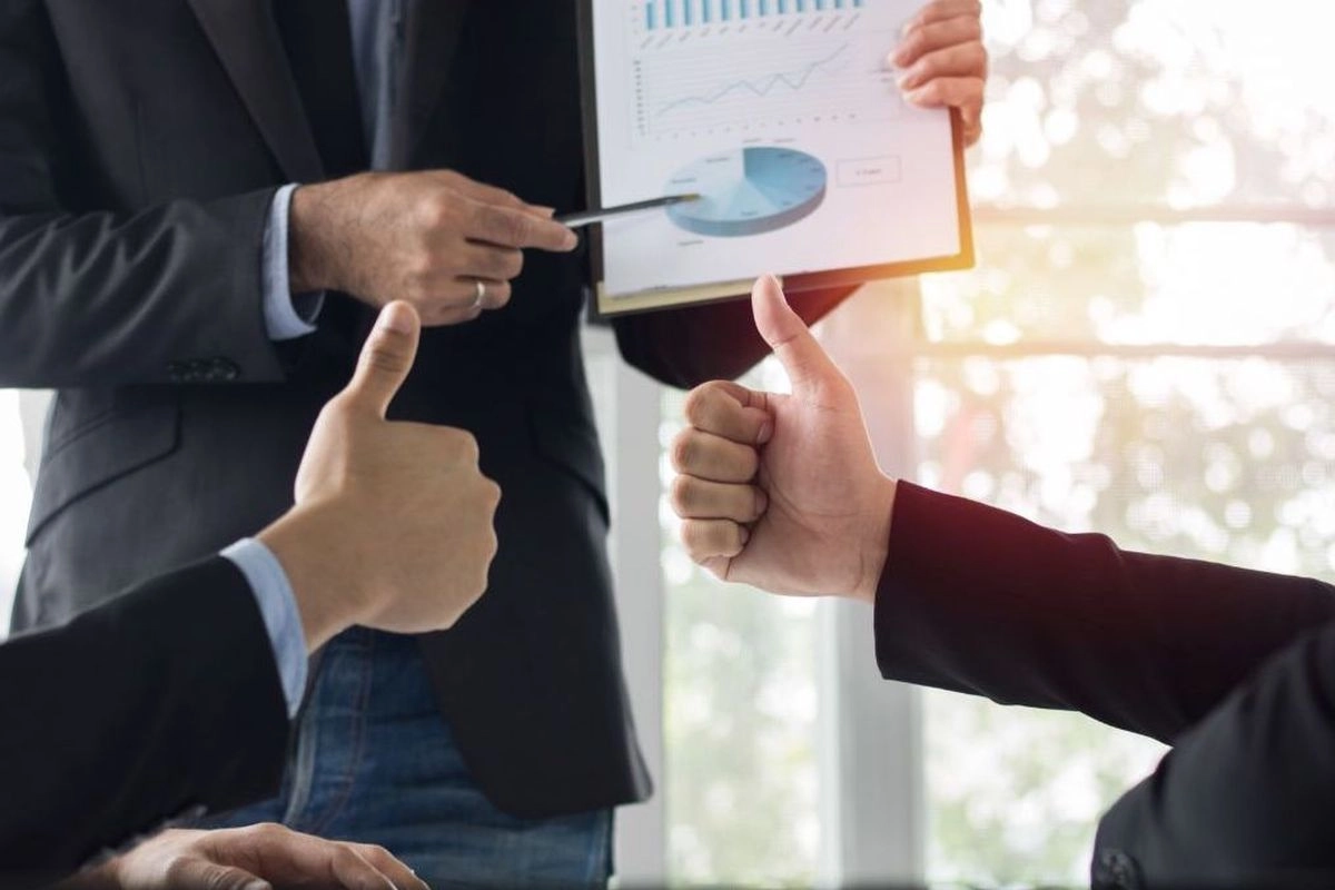 Negara yang Terlalu Terang di Statistik, Gelap di Kehidupan Nyata