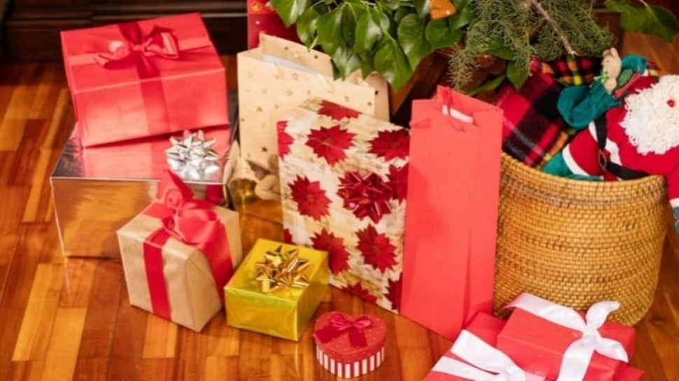 10 Ide Tukar Kado Natal Rp10 Ribu, Lebih Berkesan dari Hadiah Mahal