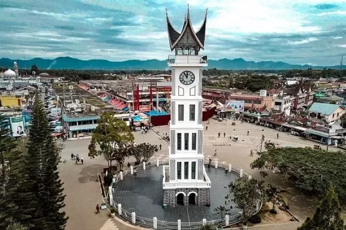 Cari Transportasi Aman dari Padang ke Bukittinggi? Ini Pilihan Bus dan Shuttle Favorit Penumpang