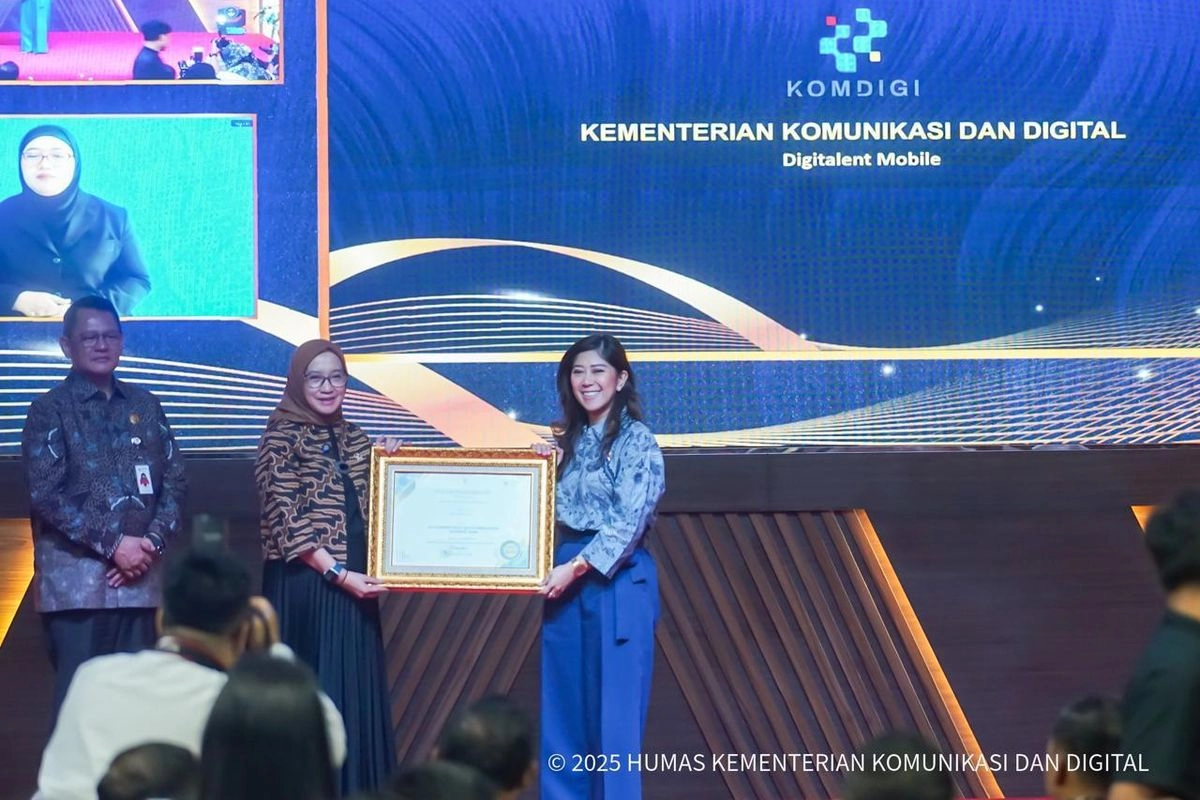 Inovasi Layanan Publik Digital Antarkan Menkomdigi Raih OPSI KIPP 2025