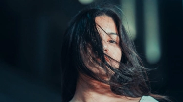 7 Sunscreen Terbaik untuk Flek Hitam Usia 40 Tahun ke Atas, Bye Wajah Kusam