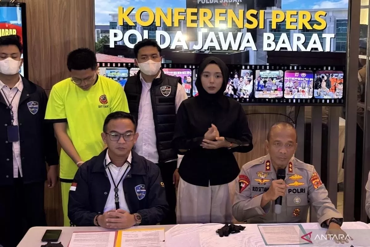 Resbob Resmi Jadi Tersangka Ujaran Kebencian, Cuma Bisa Tertunduk dan Terancam 10 Tahun Penjara