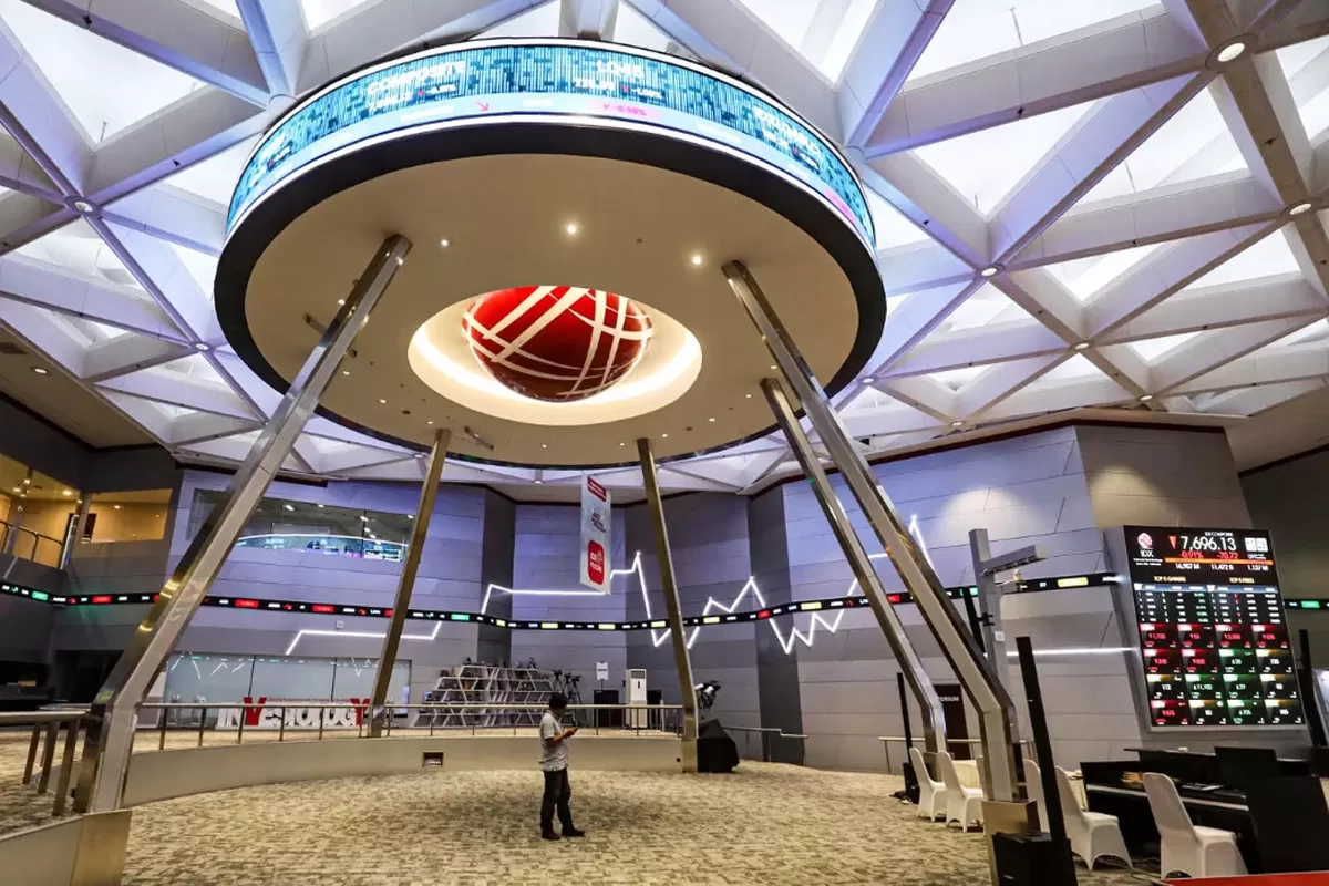 Resmi Melantai di Bursa Saham, Superbank Raih  Dana Publik Sekitar Rp 2,79 Triliun