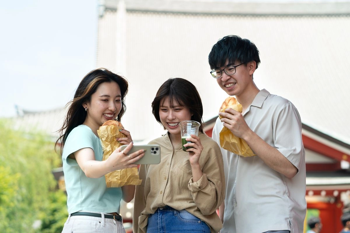 5 Zodiak yang Cenderung Diam saat Hang Out, Ada Virgo dan Scorpio