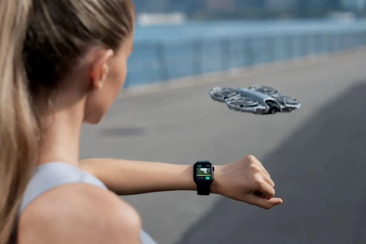 Drone DJI Kini Bisa Dikontrol dari Apple Watch