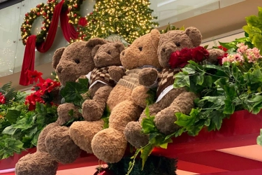 Meriahkan Natal, 100 Boneka Teddy Bear Hadir di Lippo Mall Puri