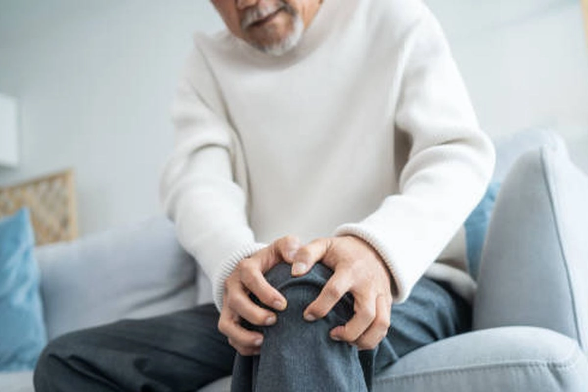 Nutrisi yang Penting untuk Jaga Kekuatan Lutut Menurut Dokter