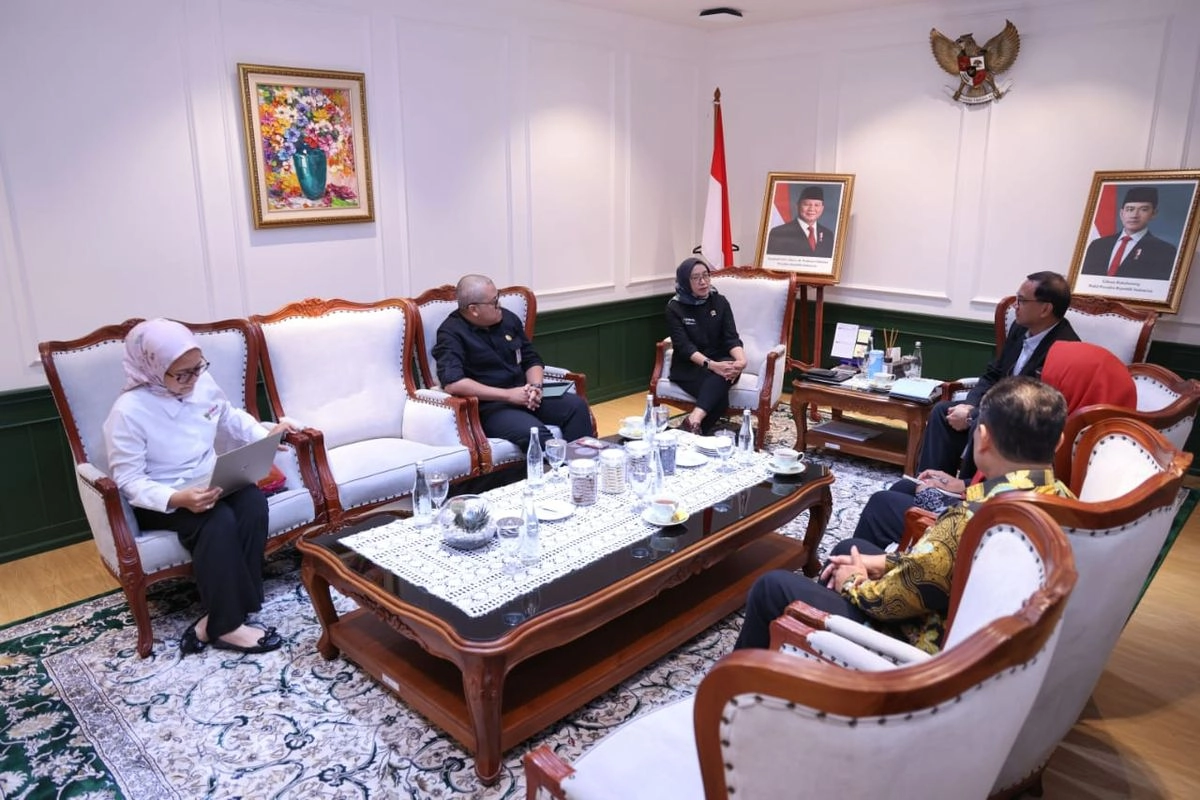 Penyelamatan Arsip Pascabencana Jadi Isu Strategis, Menteri PANRB Tekankan Koordinasi Lintas Sektor