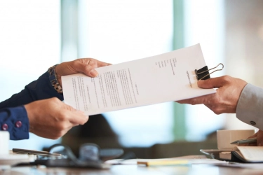 Perbedaan Notaris dan PPAT: Tanggung Jawab, Produk, Honor, dan Dasar Hukum