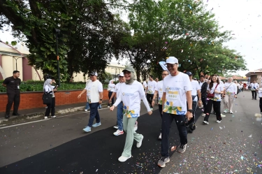 HUT ke-32, Jasaraharja Putera Gelar Donor Darah hingga Baksos di Kampung Pemulung