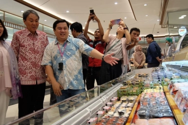 AEON Resmikan Supermarket di Surabaya, Ada Beragam Promo