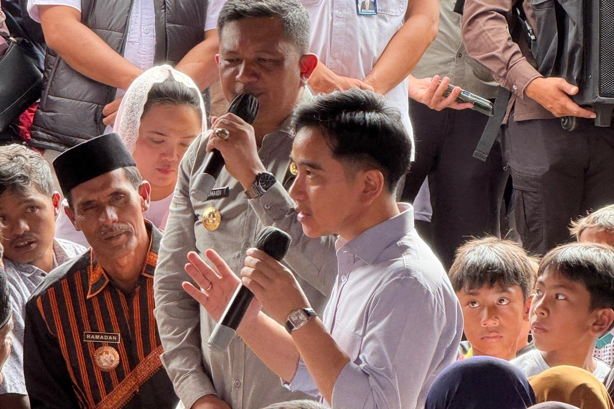 Gibran 2 Kali Menengok Aceh: Pantau SPBU hingga Janji Perbaiki Jembatan