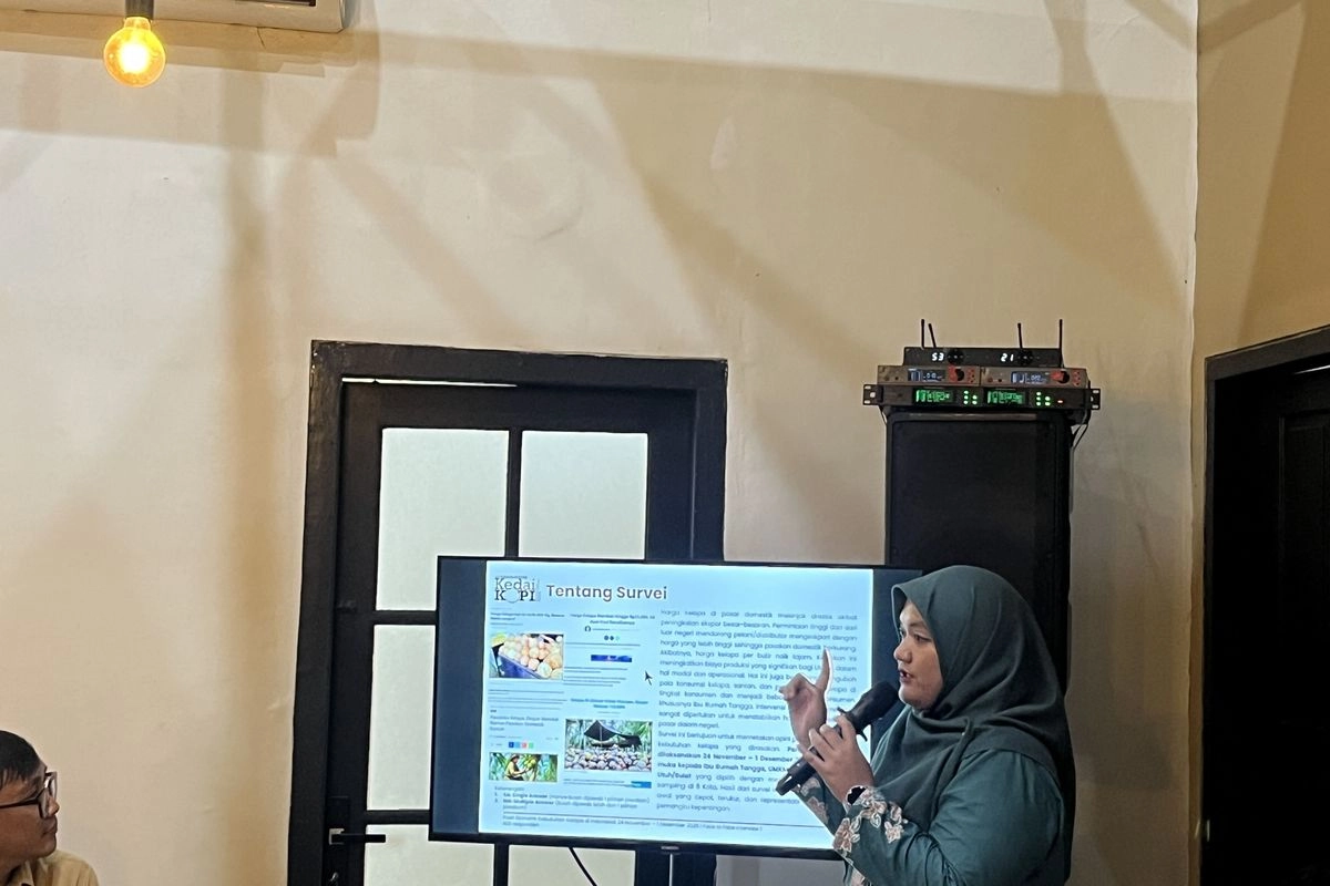 Hasil Survei: Harga Kelapa Mahal Karena Diekspor, Perlu Aturan DMO