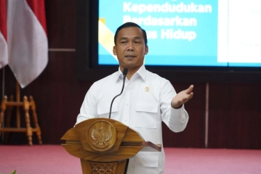 Pemerintah akan Beri Penghargaan ke 10 Ayah Terpilih yang Ambil Rapor