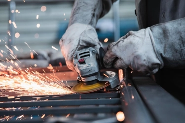 Sertifikasi BNSP: Ketika Standar Nasional Ditinggalkan Pasar Kerja