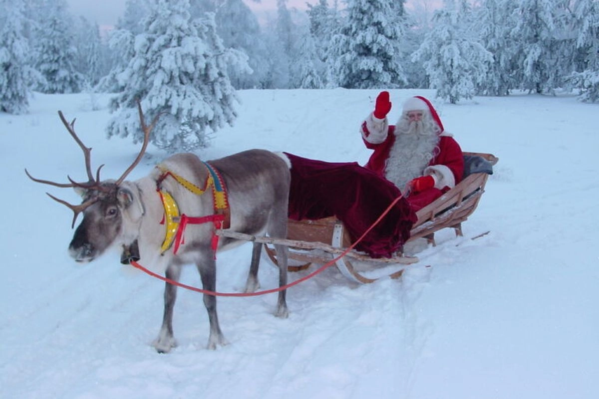 Tradisi Natal di Hamburg, Saat Santa Claus Melintas di Udara 3 Kali Sehari