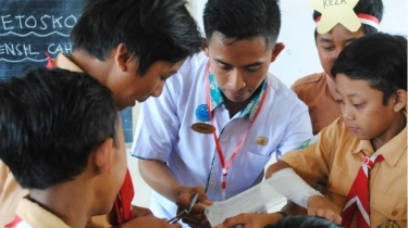 25 Contoh Catatan Wali Kelas Semester Ganjil untuk Rapor Siswa SMP yang Penuh Makna