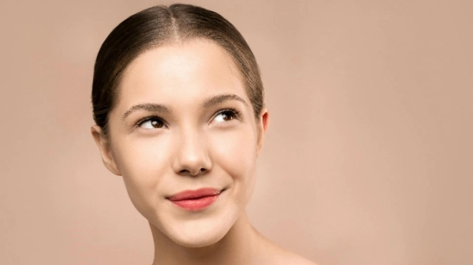 Makanan Sehat vs Skincare: Mana yang Lebih Bikin Kulit Glow Up?