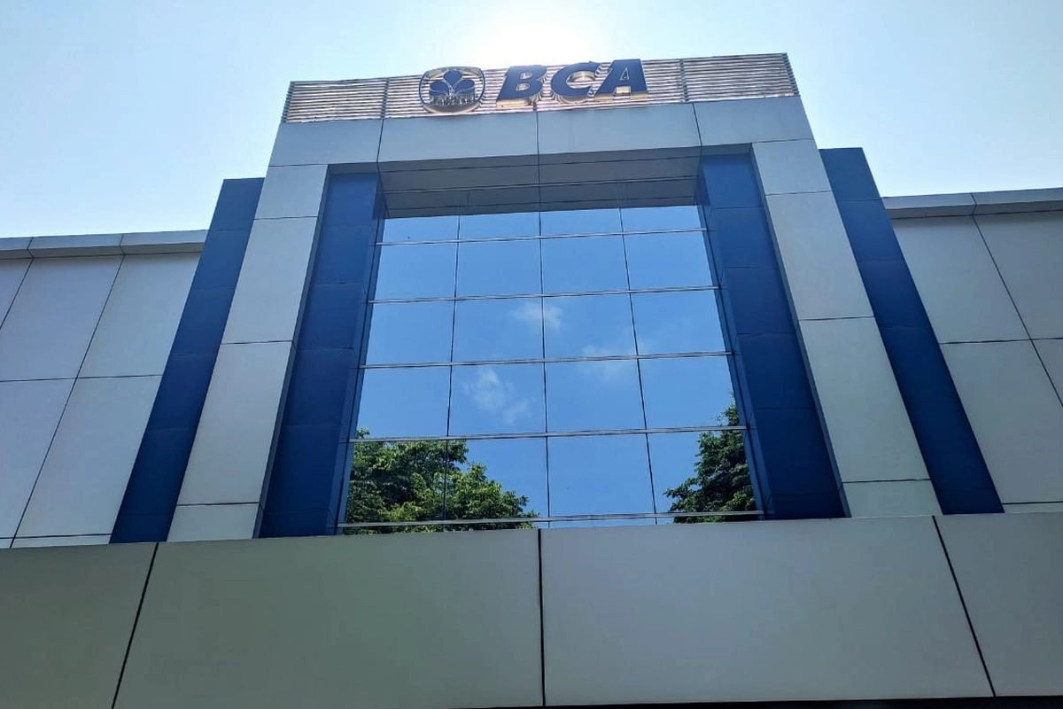 BCA Buka Lowongan Kerja untuk Lulusan S1-S2, Cek Syaratnya
