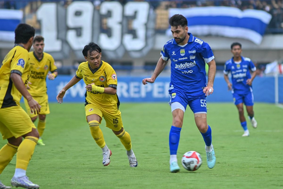 Jadwal Persib, Frans Putros Dipastikan Absen Dalam Dua Laga Beruntun